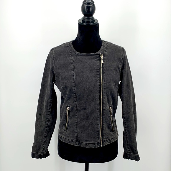 Levi's Jackets & Blazers - Levi’s Jacket Black denim size Medium Moto Vintage